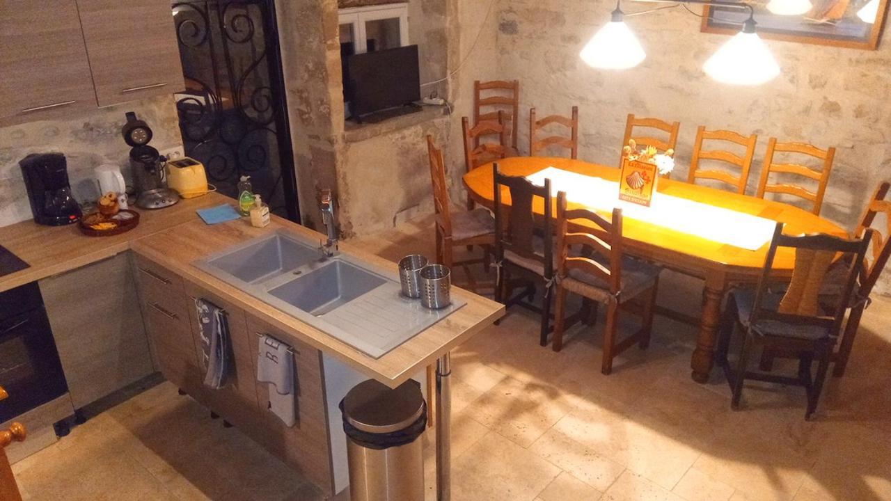 Gite De 6 A 14 Pers Avec Piscine-Jacuzzi- Salle Des Fetes Bastanes 外观 照片