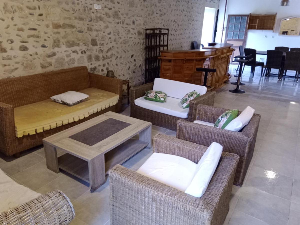 Gite De 6 A 14 Pers Avec Piscine-Jacuzzi- Salle Des Fetes Bastanes 外观 照片